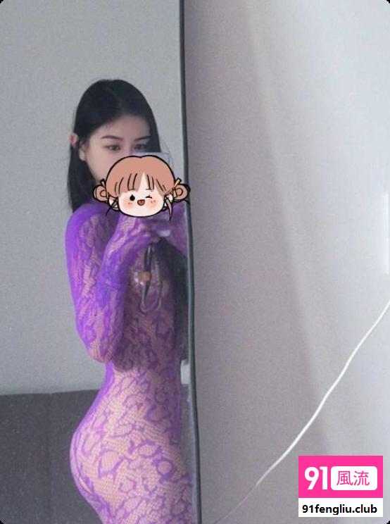 上城极致腰臀比小辣椒
